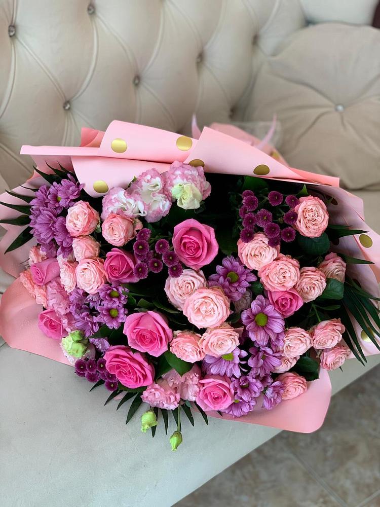 Букет цветов из: Хризантемы, Розы и Лизиантусы в Афанасово