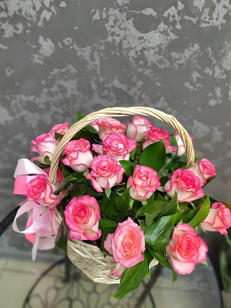 Цветочная композиция из Розы в корзине в Афанасово