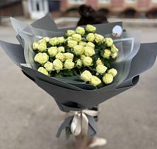 Букет Белые кустовые розы Солинеро в Афанасово