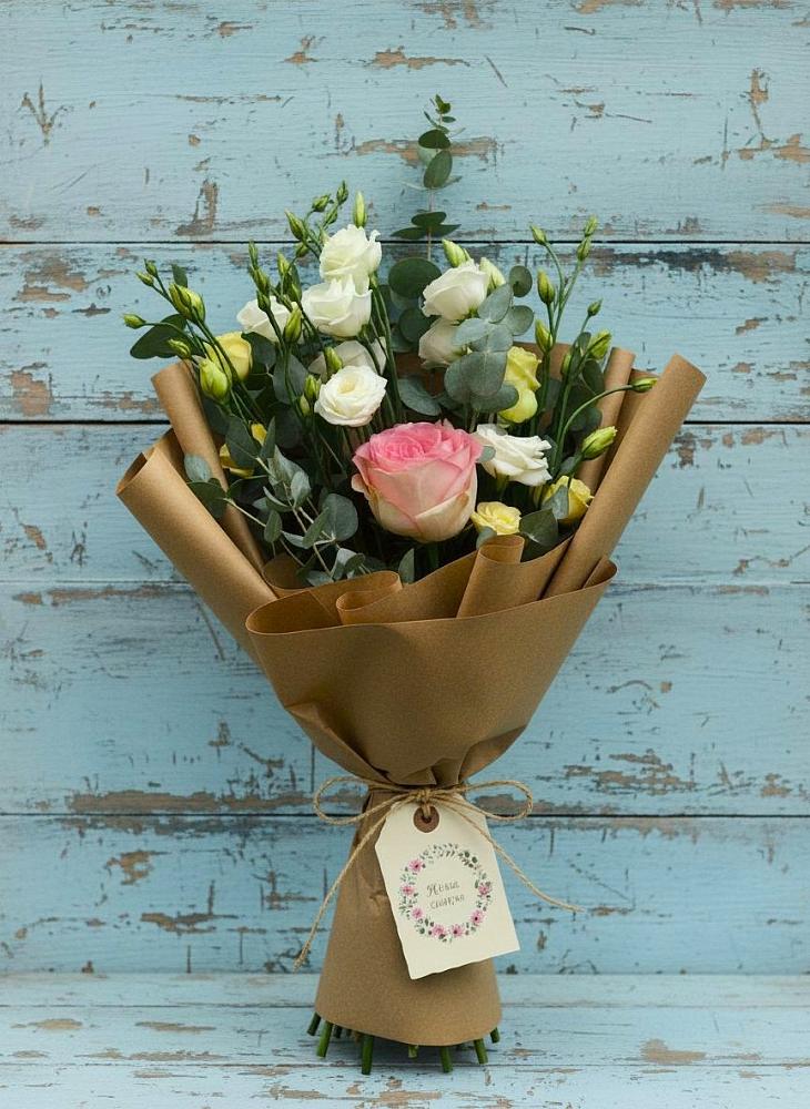 Букет цветов из: Розы и Лизиантусы в Афанасово