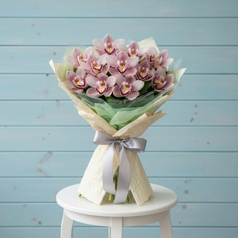 Букет цветов из: Орхидеи и Розы в Афанасово