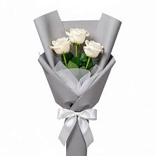 Букет 3 белые розы в Афанасово
