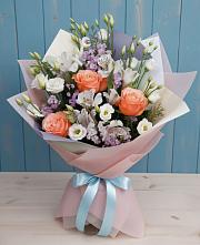 Букет цветов из:  Лизиантусы, Розы, Альстромерии и Гипсофила в Афанасово