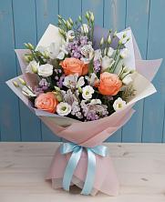 Букет цветов из:  Лизиантусы, Розы, Альстромерии и Гипсофила в Афанасово