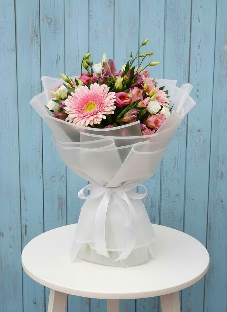 Букет цветов из: Герберы, Альстромерии и Лизиантусы в Афанасово