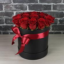 Цветочная композиция из Розы в шляпной коробке в Афанасово