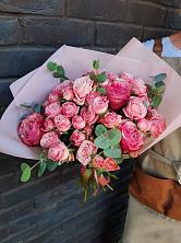 Букет розы в пальмах в Афанасово Букет цветов из: Розы в Афанасово