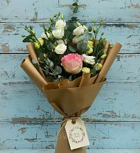 Букет цветов из:  Розы и Лизиантусы в Афанасово