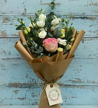 Букет цветов из:  Розы и Лизиантусы в Афанасово