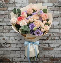 Букет цветов из:  Розы, Лизиантусы и Гвоздики в Афанасово