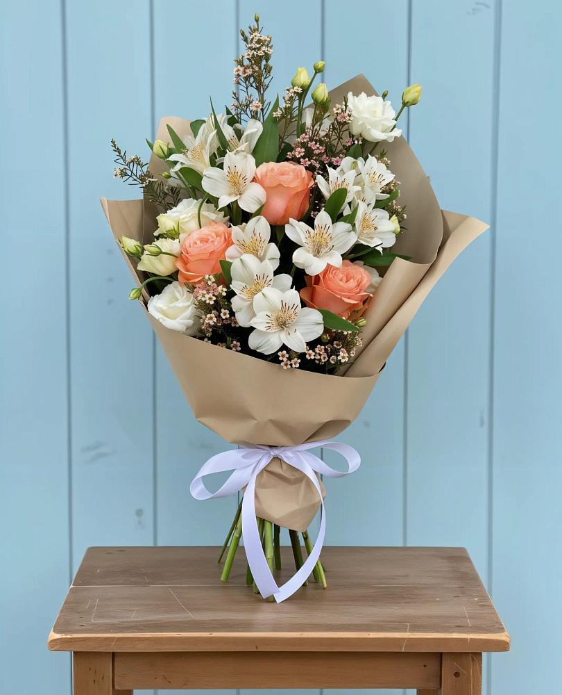 Букет цветов из: Альстромерии, Лизиантусы, Розы и Хризантемы в Афанасово