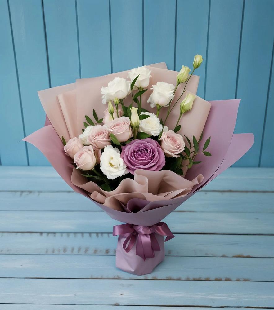 Букет цветов из: Розы и Лизиантусы в Афанасово